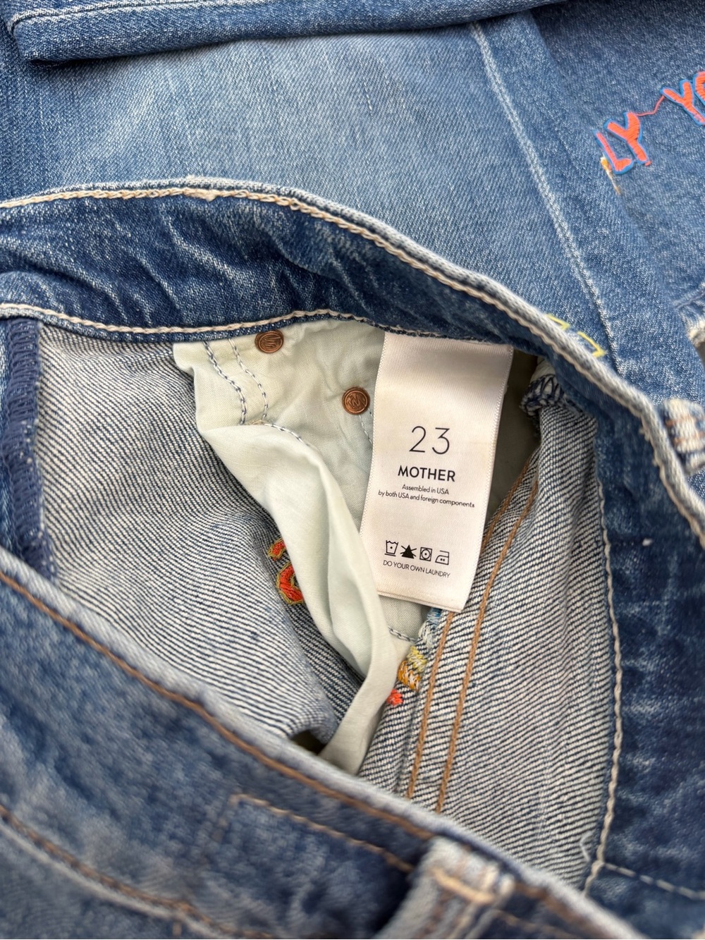 MOTHER The Rambler Sneak Jeans in Running With Scissors - Picture 6 of 11
